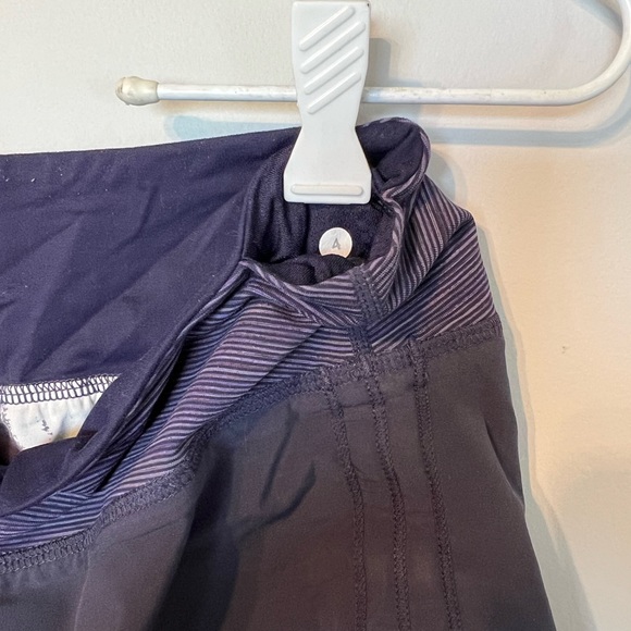 Lulu Lemon Reversible Shorts - Picture 2 of 5